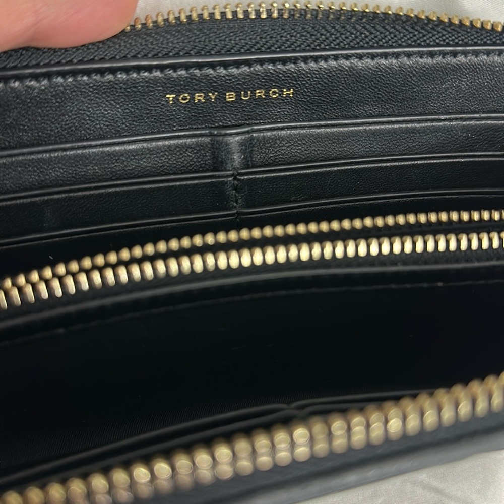 Authentic Tory Burch Savannah Continental Black Quilted Zip Wallet Women’s - Picture 9 of 9